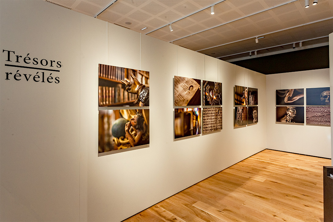 Mila-wall Ausstellungswand in der Humanistenbibliothek Selestat